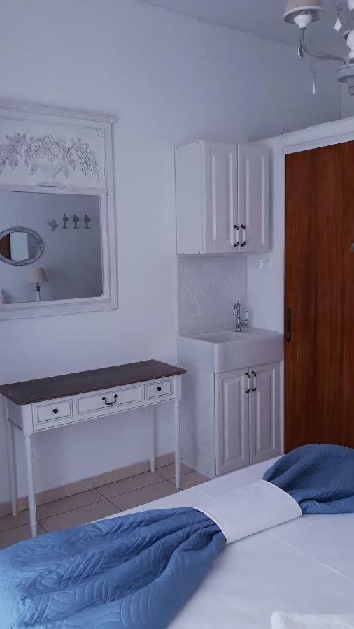 Christos Rooms Палиохора Екстериор снимка